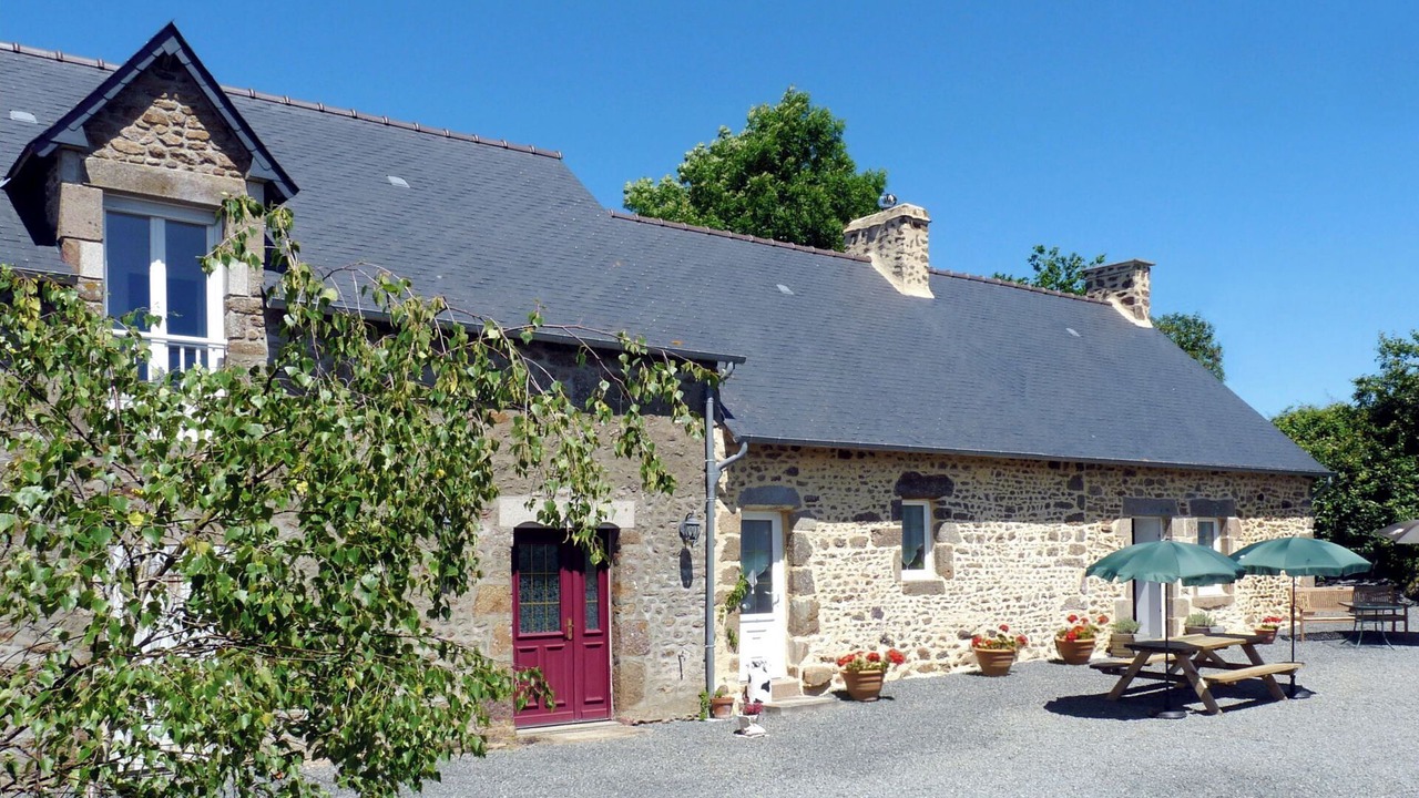 Photo of Bathroom in Saint-Thomas-de-Courceriers