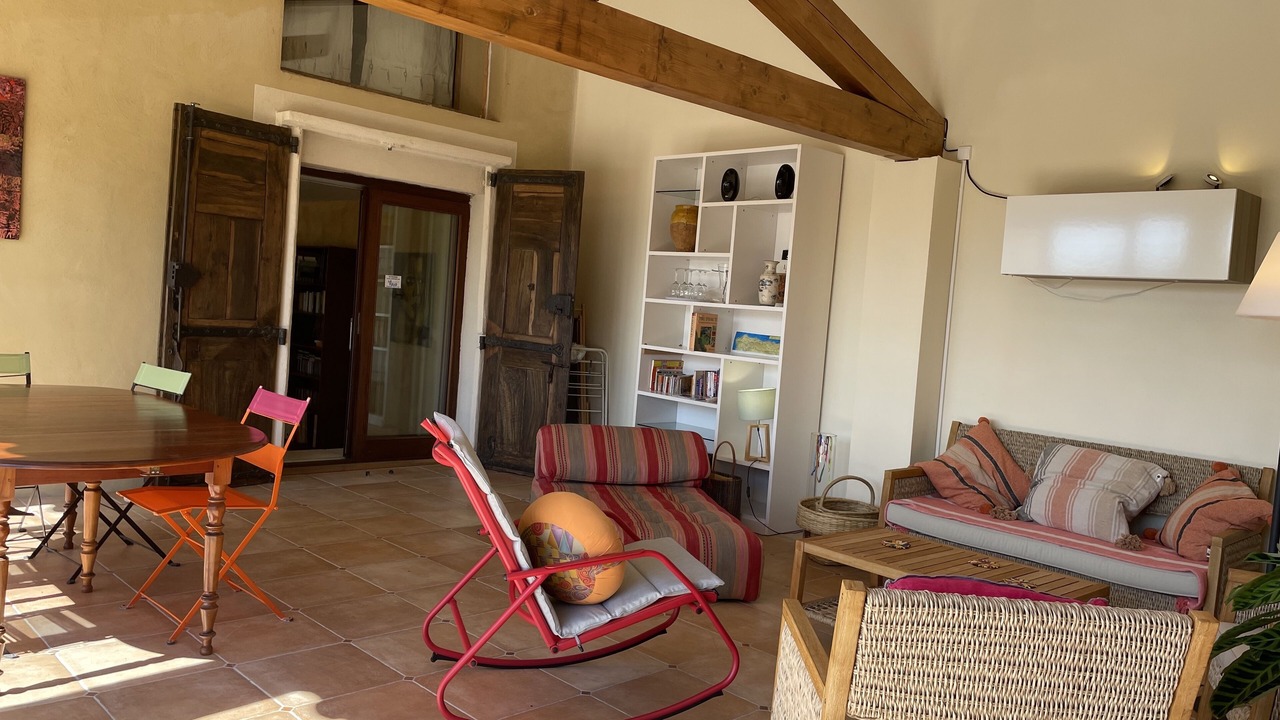 Photo of Livingroom in Mormoiron