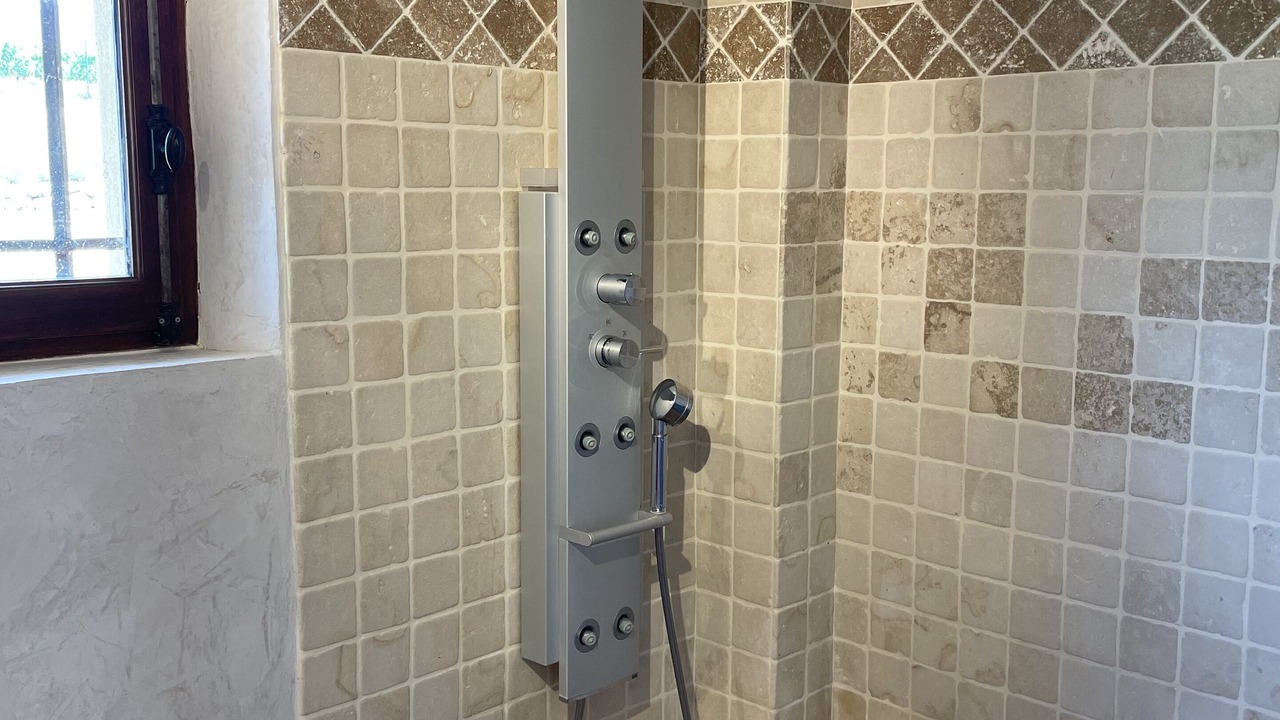 Photo of Bathroom in Mormoiron
