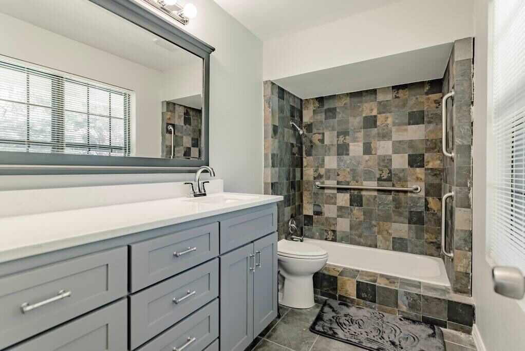 Photo of Bathroom in Southridge