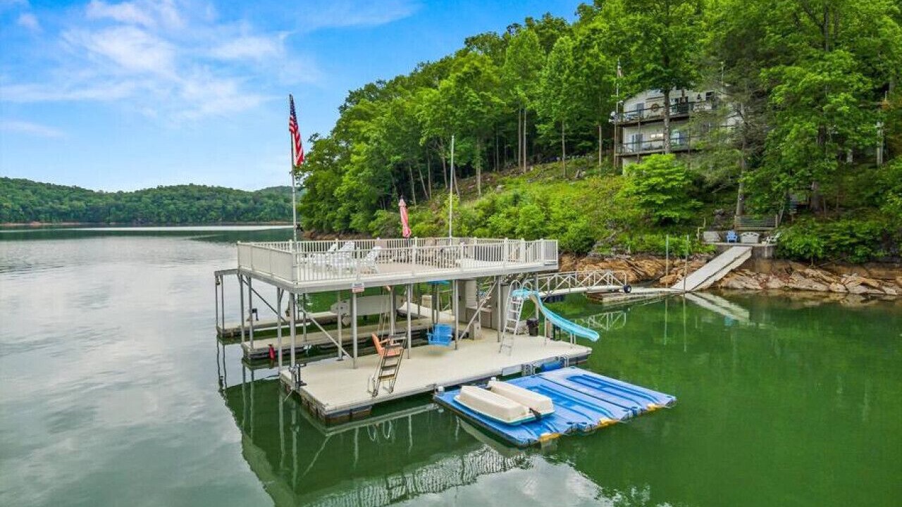Photo of Outdoor in Rocky Top