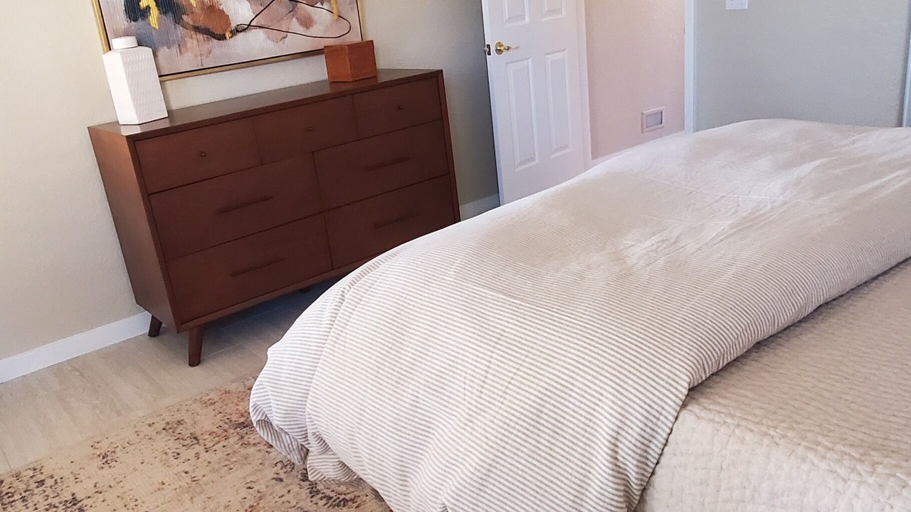 Photo of Bedroom in Palm Valley