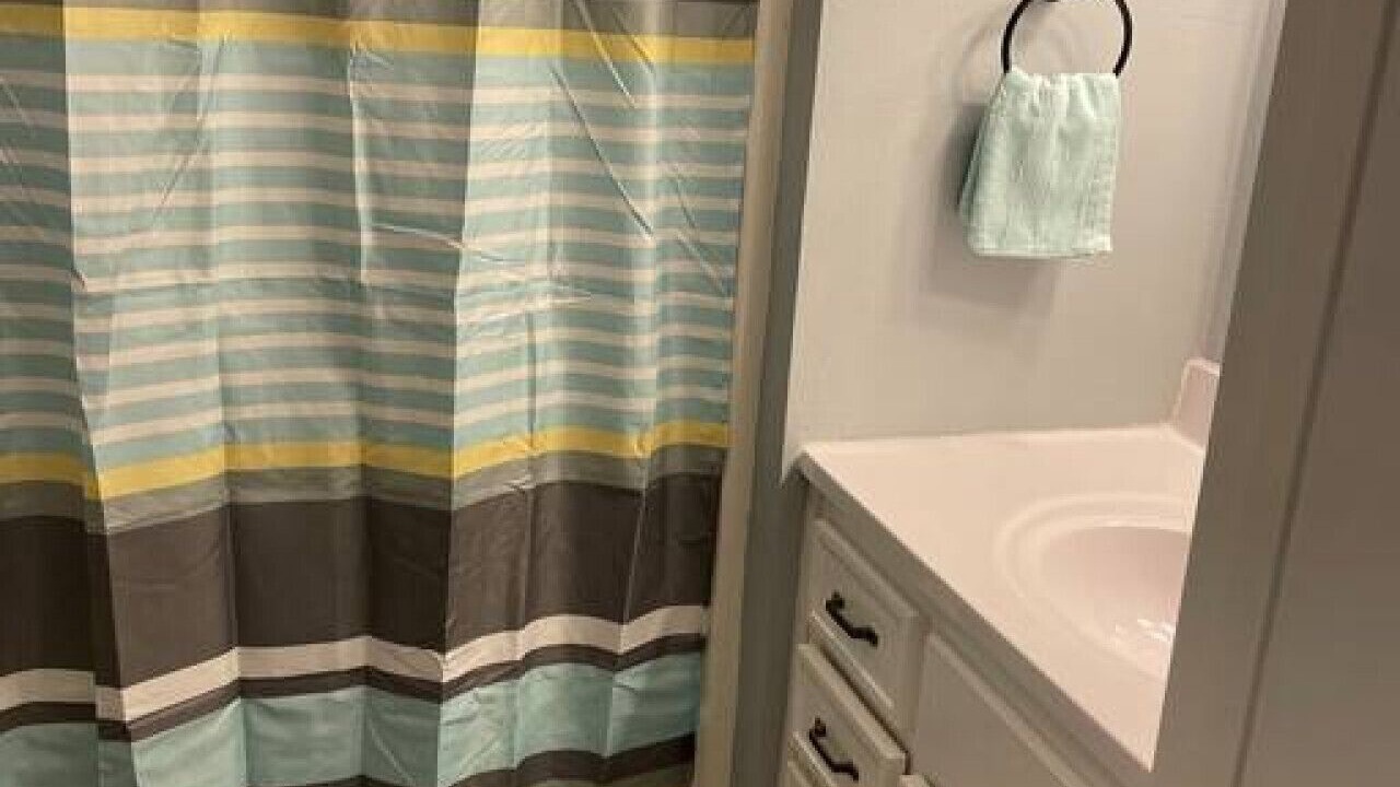 Photo of Bathroom in Poplar Bluff