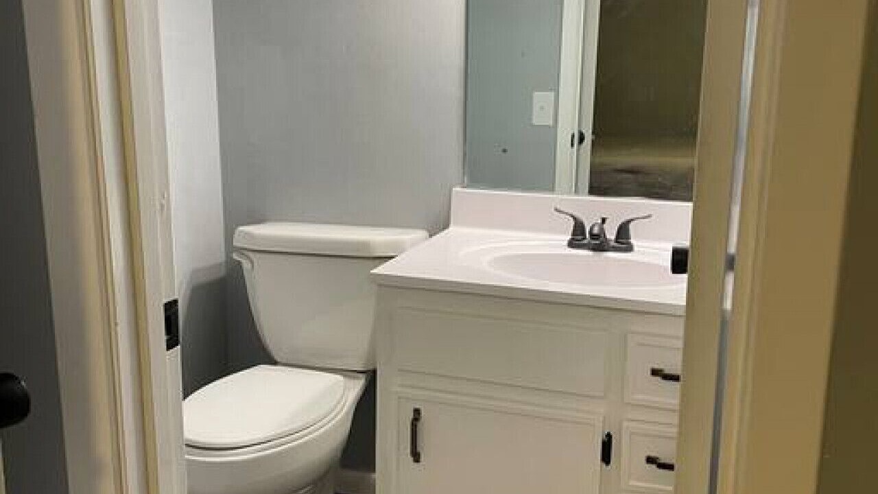 Photo of Bathroom in Poplar Bluff