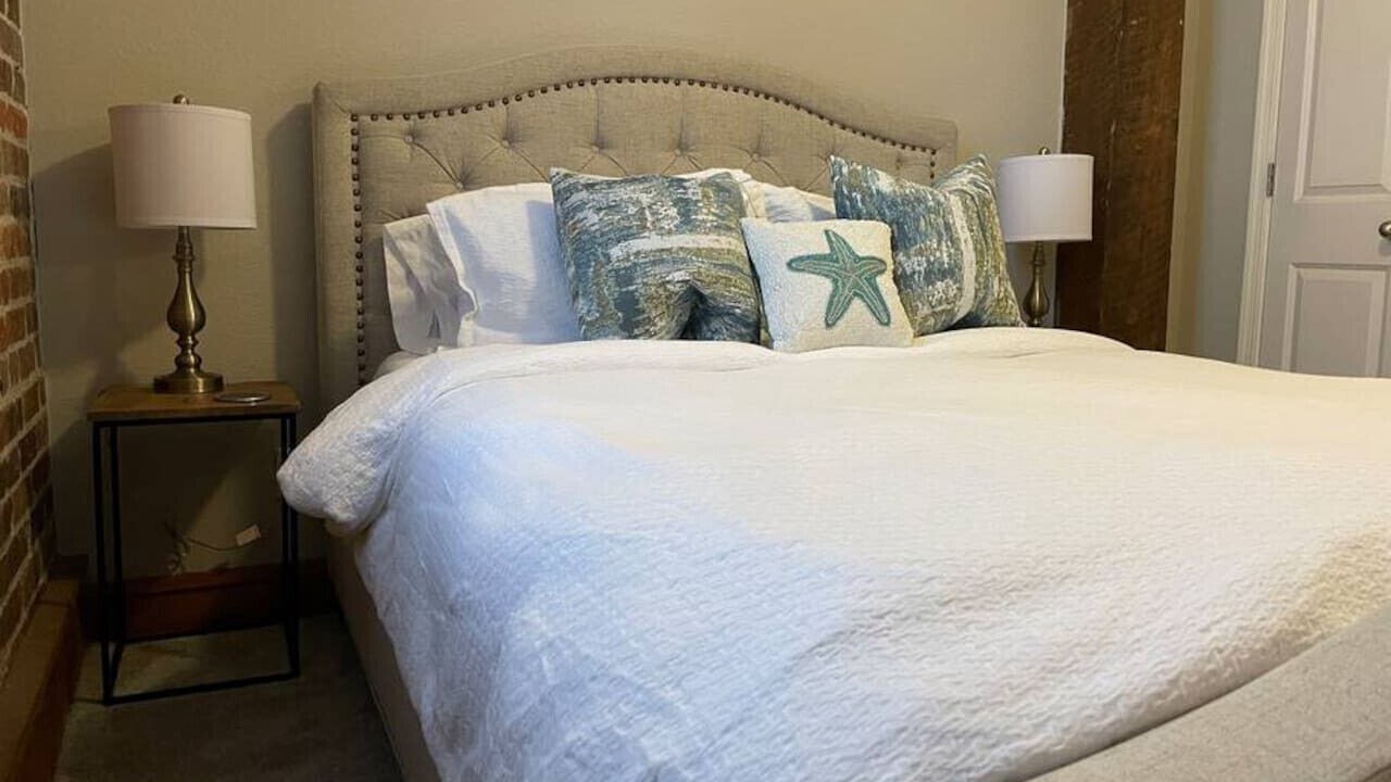 Photo of Bedroom in Downtown