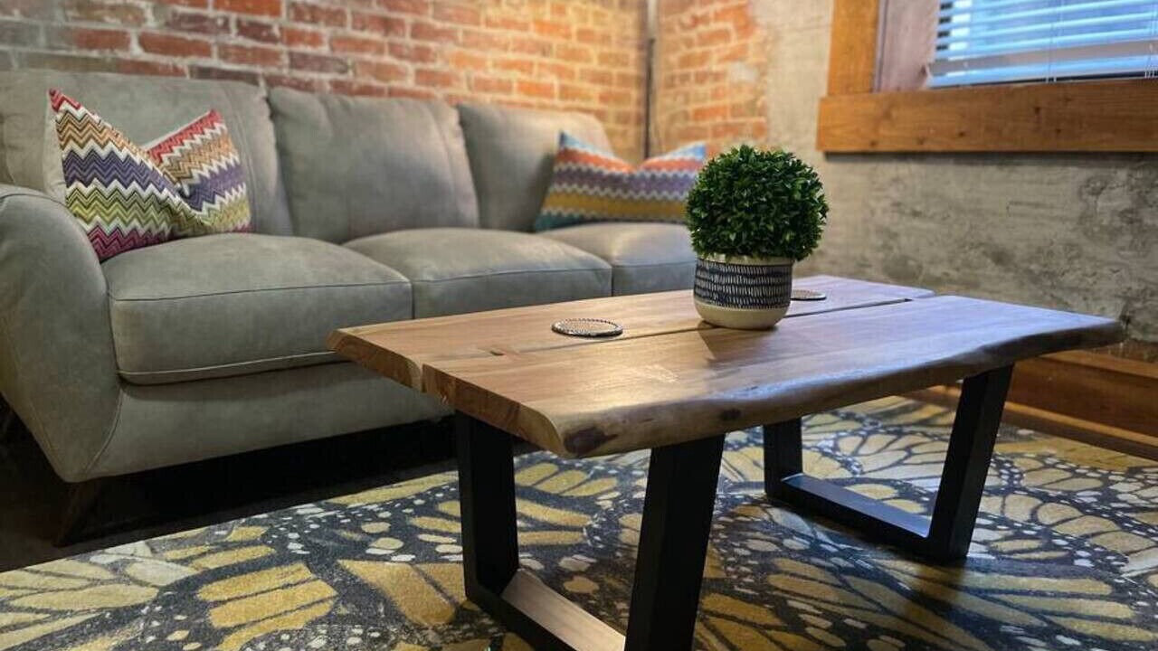 Photo of Livingroom in Downtown