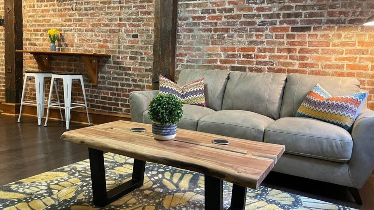 Photo of Livingroom in Downtown