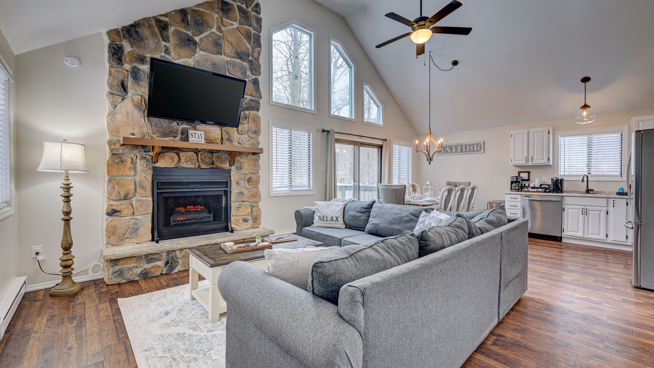 Photo of Livingroom in Albrightsville