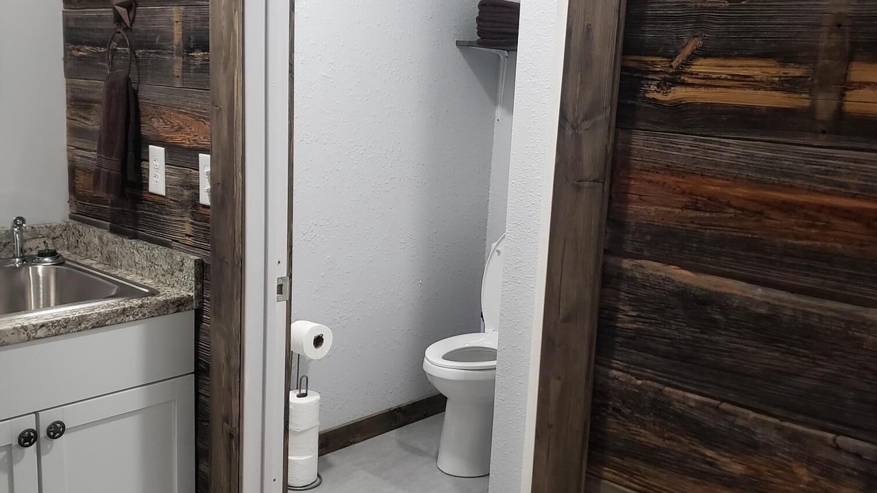 Photo of Bathroom in Santa Anna