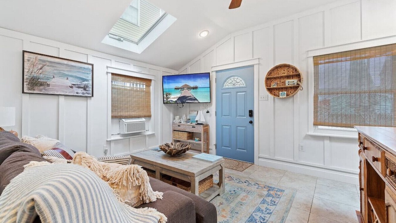 Photo of Livingroom in Margate City
