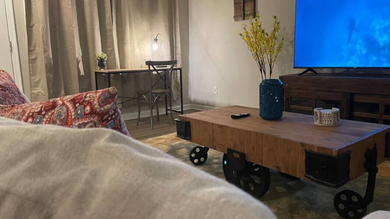 Photo of Livingroom in Western Branch North