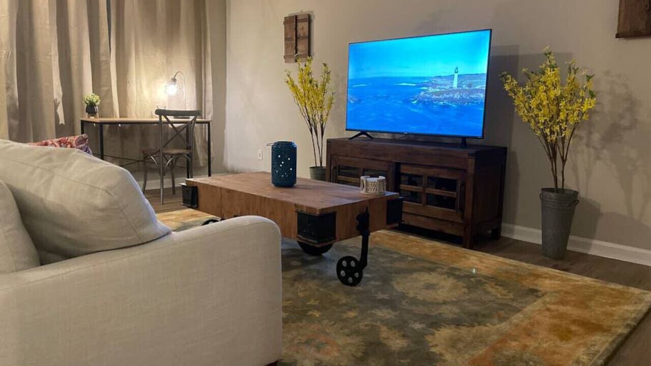 Photo of Livingroom in Western Branch North