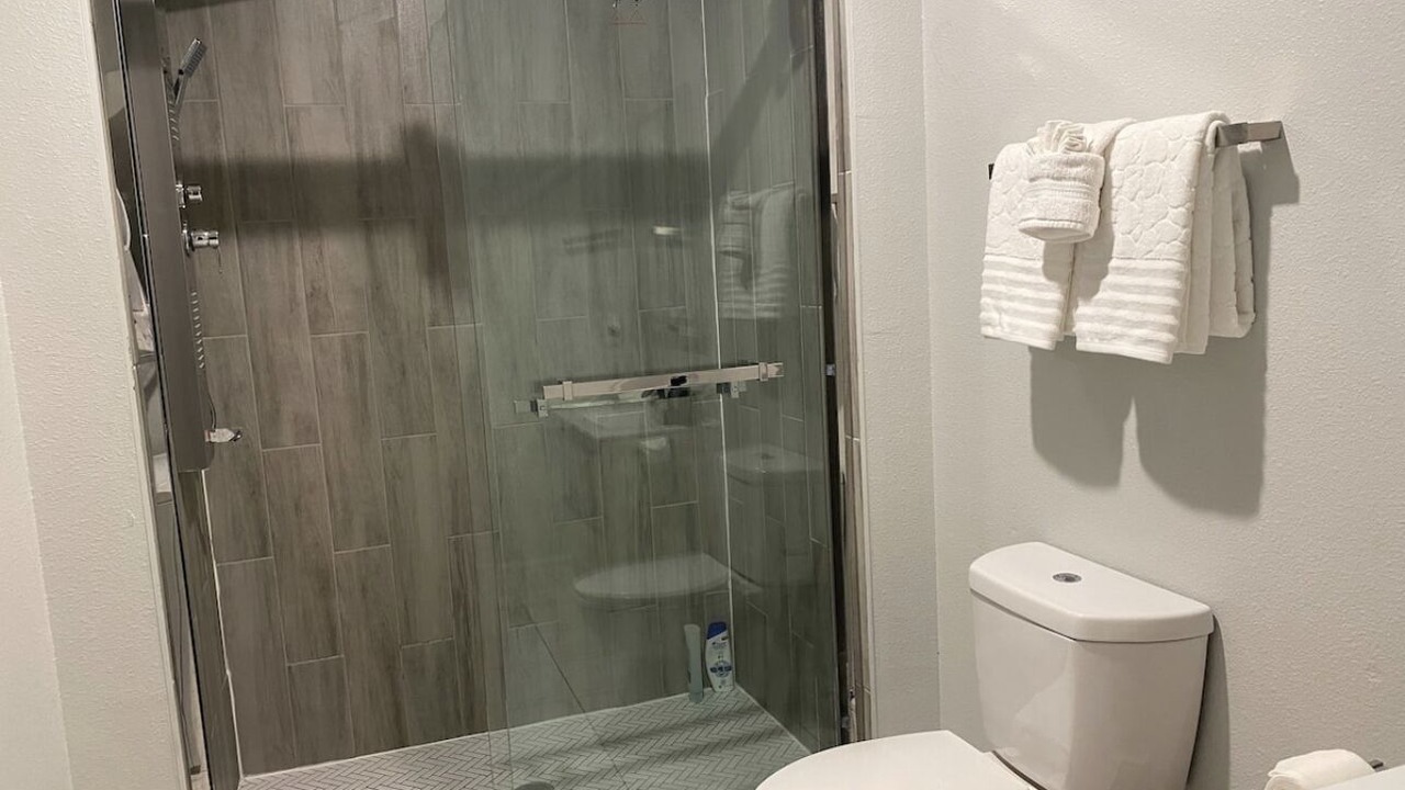 Photo of Bathroom in Knox - Henderson