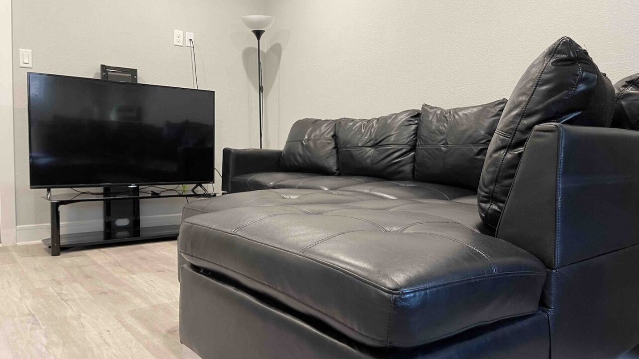 Photo of Livingroom in Knox - Henderson