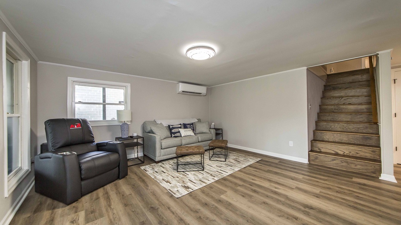Photo of Livingroom in Jones Mills