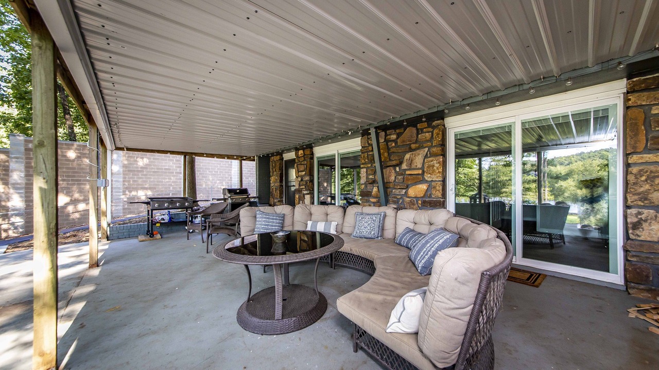 Photo of Patio Balcony in Jones Mills