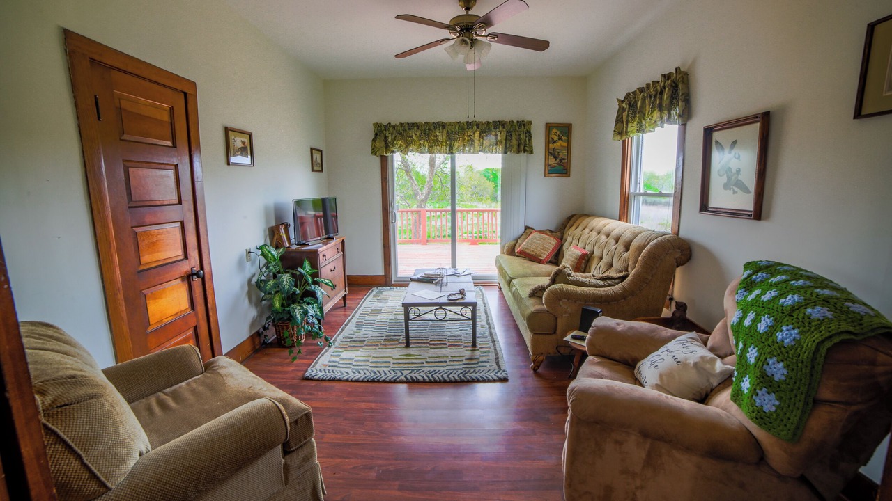 Photo of Livingroom in Lamont