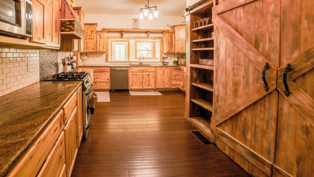 Photo of Kitchen in Lamont