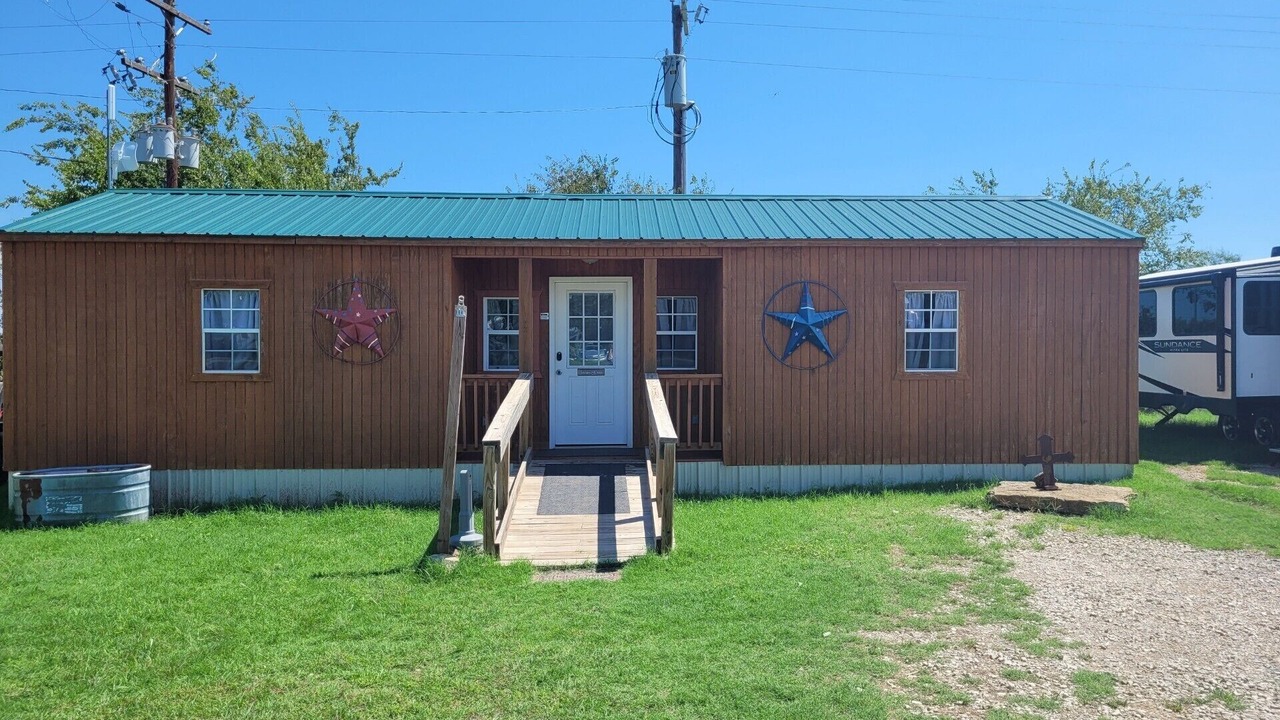 Photo of Others in Jacksboro