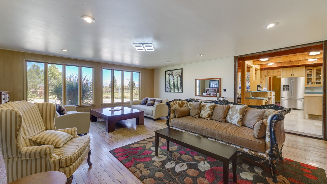 Photo of Livingroom in Pinedale