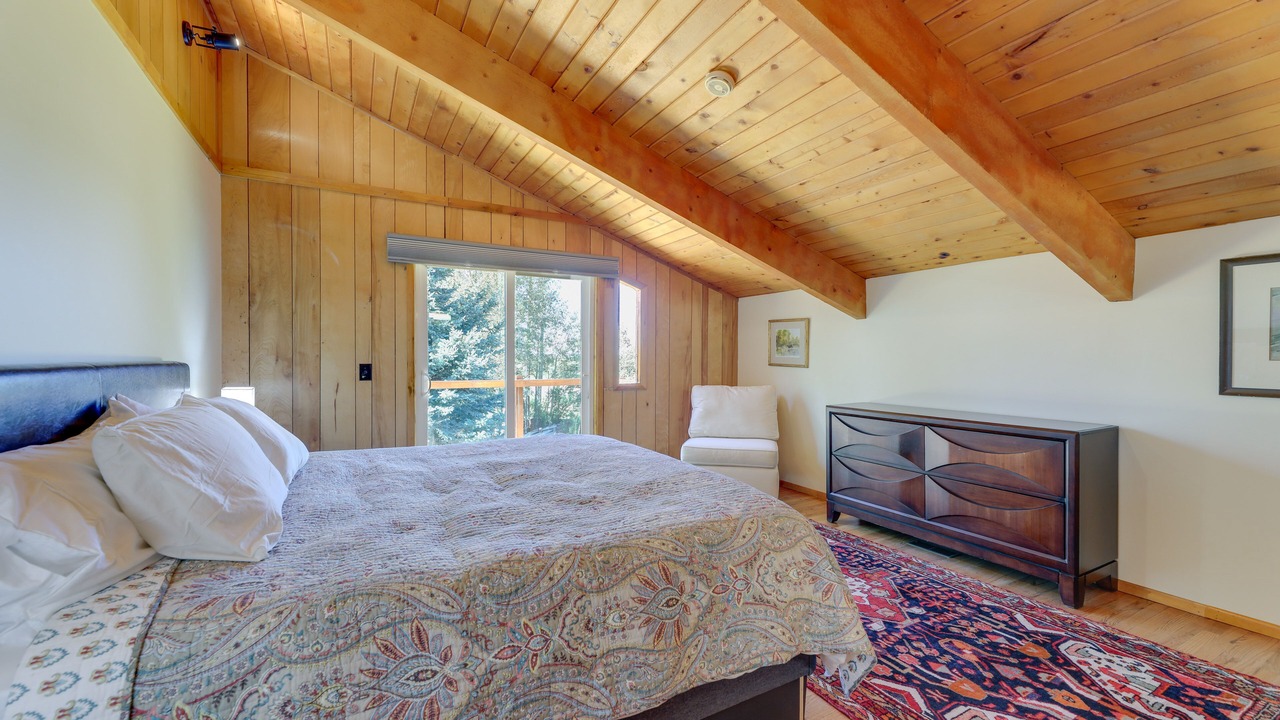 Photo of Bedroom in Pinedale