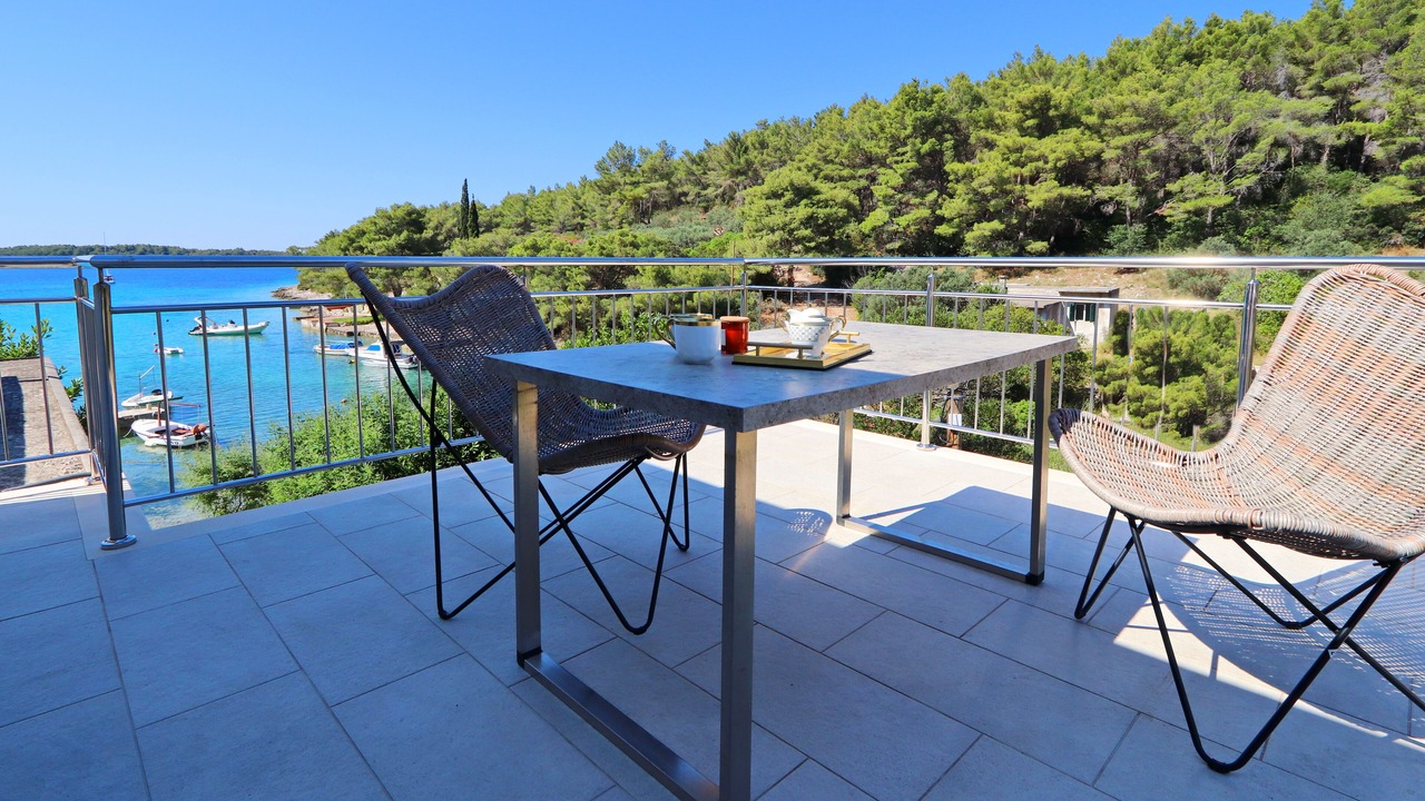 Photo of Outdoor in Potirna