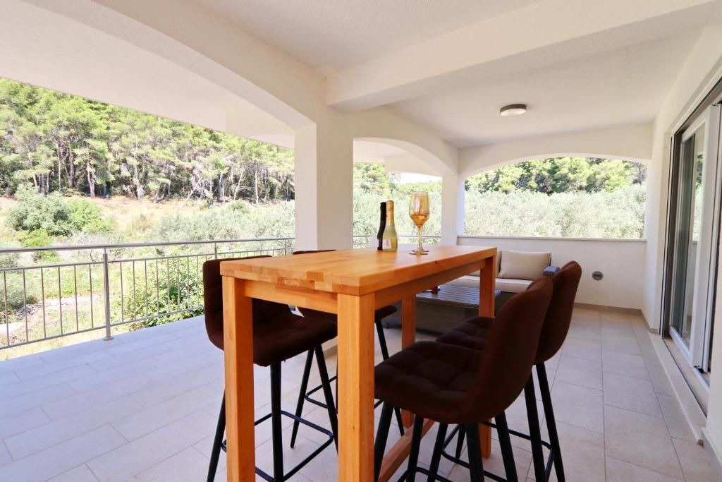 Photo of Outdoor in Potirna