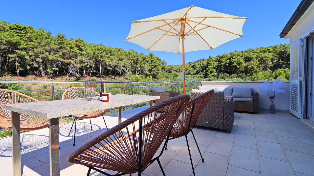 Photo of Outdoor in Potirna