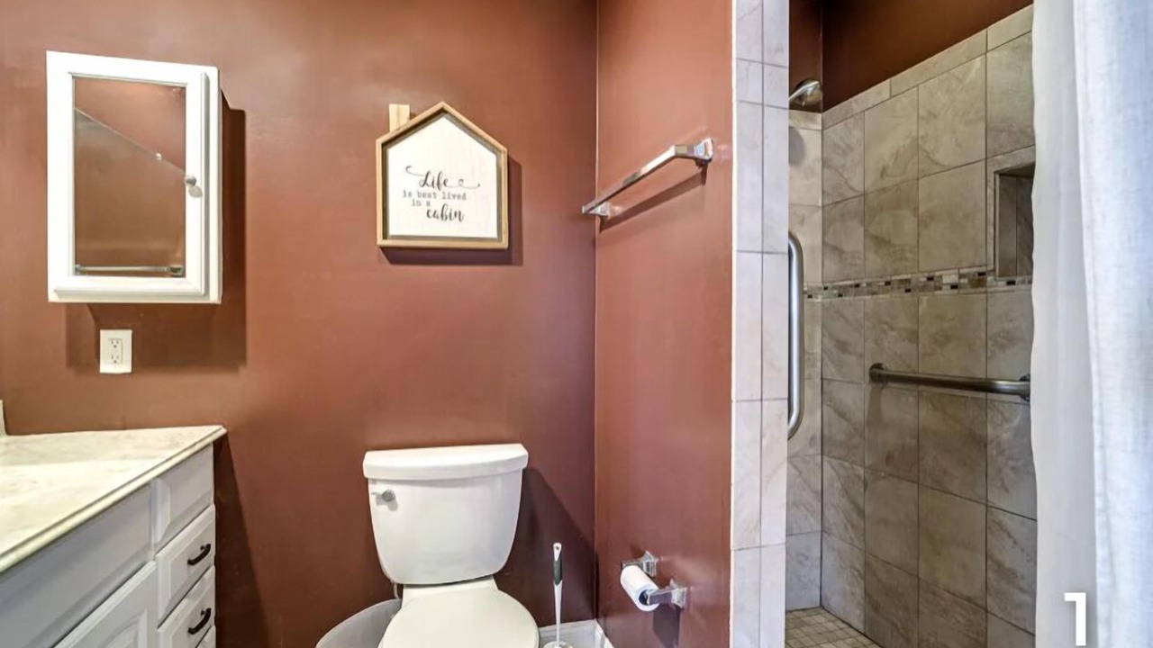 Photo of Bathroom in Lake Panasoffkee