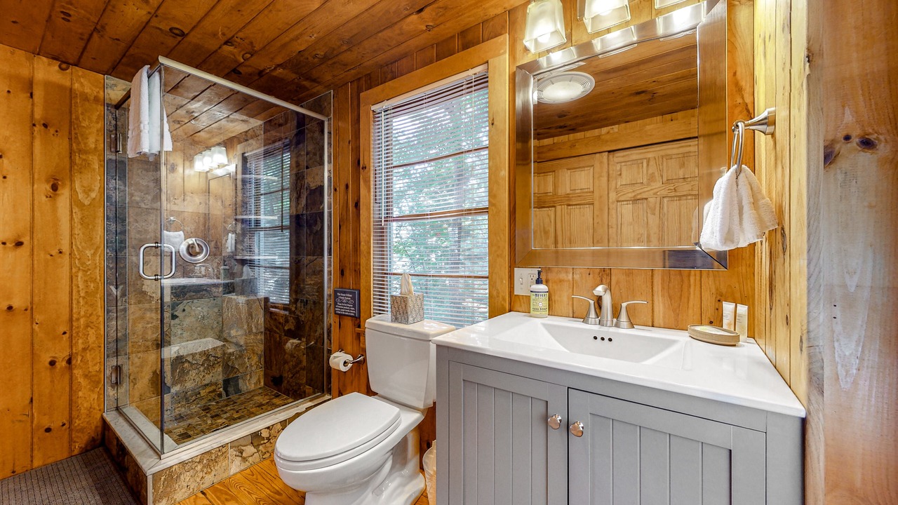 Photo of Bathroom in Pine River Pond