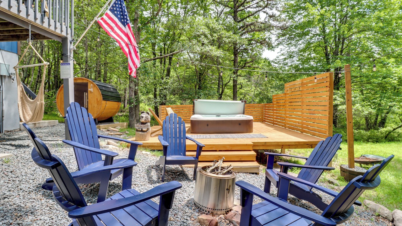 Photo of Patio Balcony in Long Pond