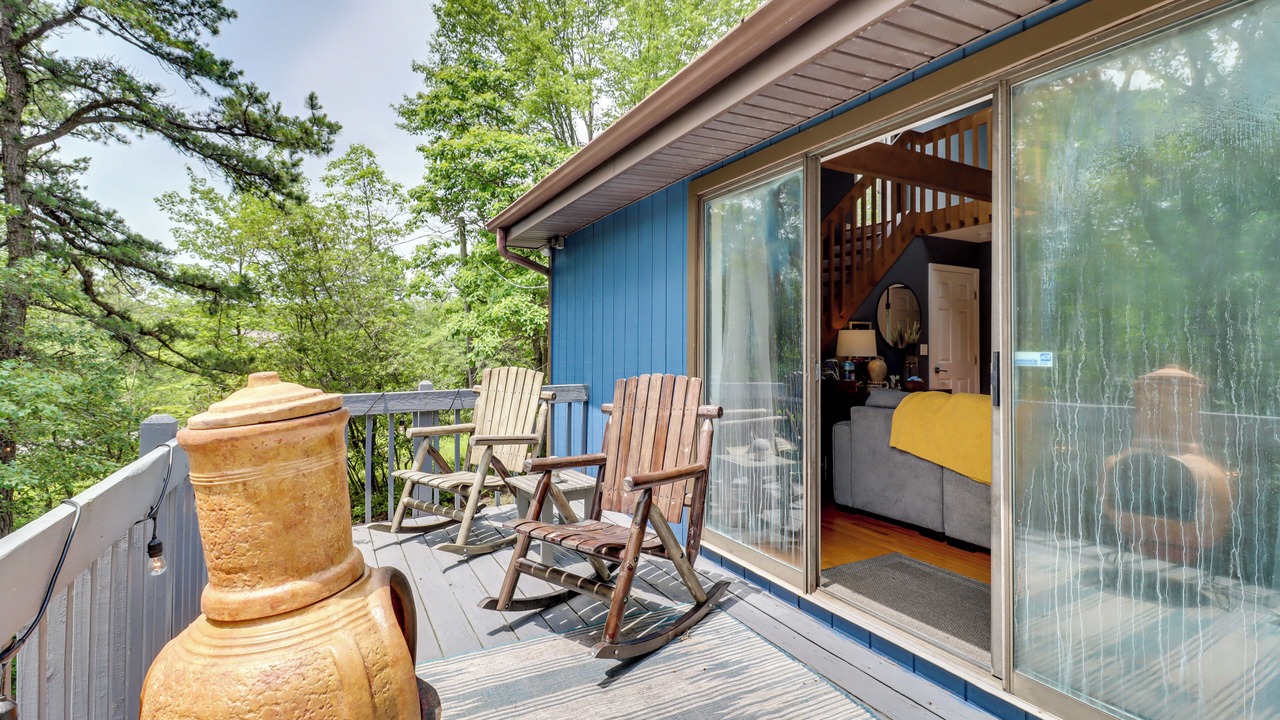 Photo of Patio Balcony in Long Pond