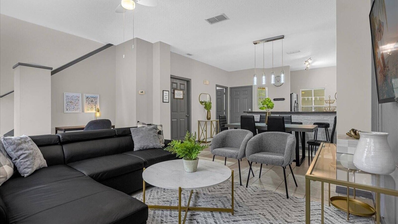 Photo of Livingroom in Sunset Lakes