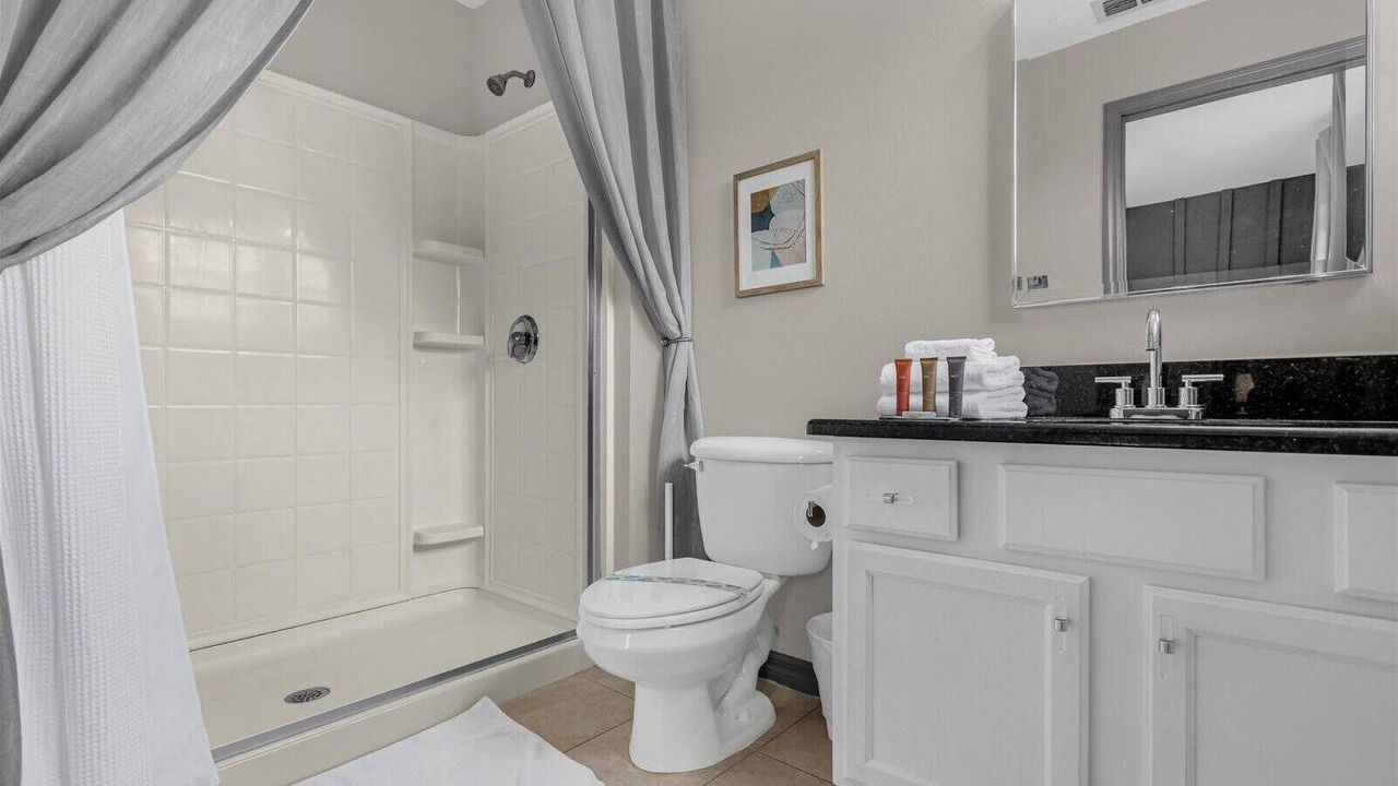 Photo of Bathroom in Sunset Lakes