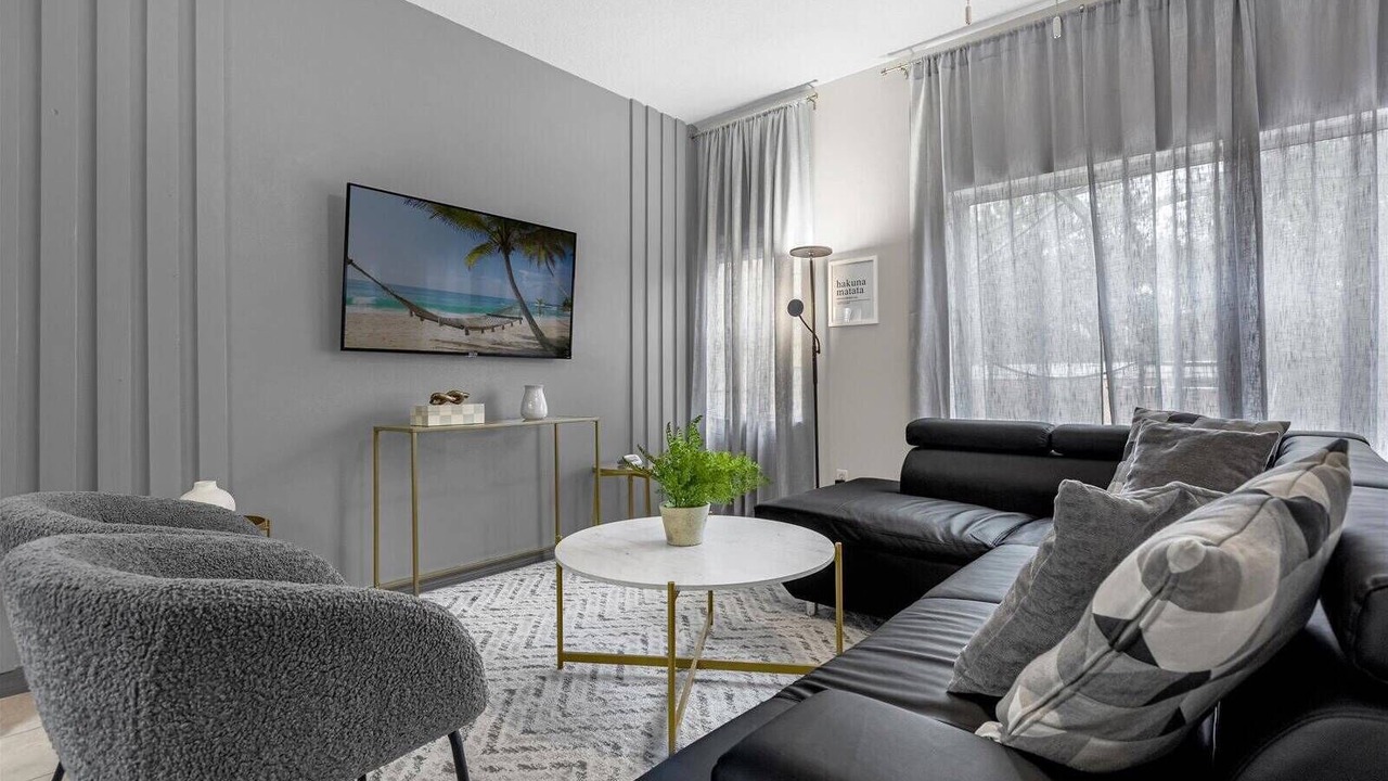 Photo of Livingroom in Sunset Lakes