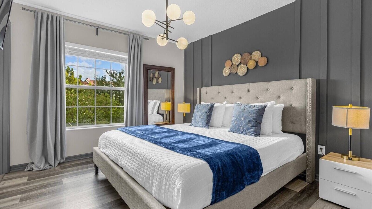 Photo of Bedroom in Sunset Lakes