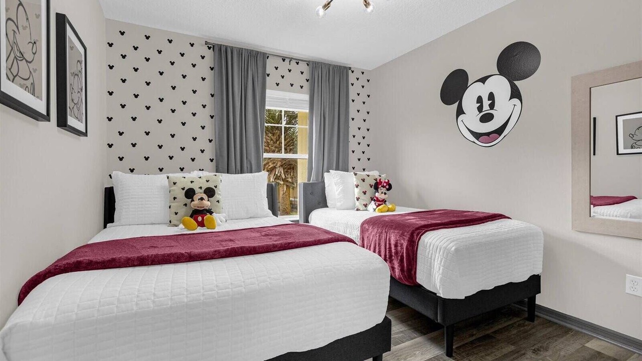 Photo of Bedroom in Sunset Lakes