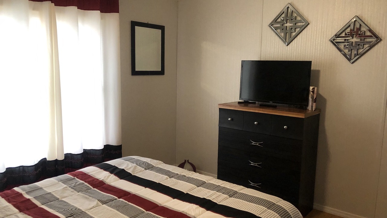 Photo of Bedroom in Counce