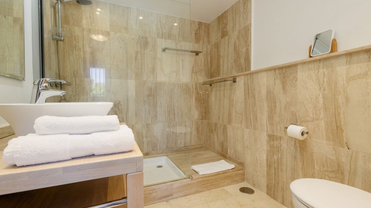 Photo of Bathroom in Urbanizacion Costabella