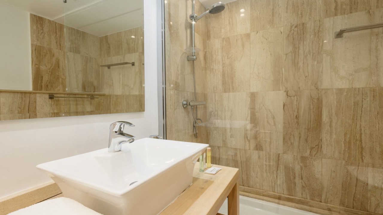 Photo of Bathroom in Urbanizacion Costabella