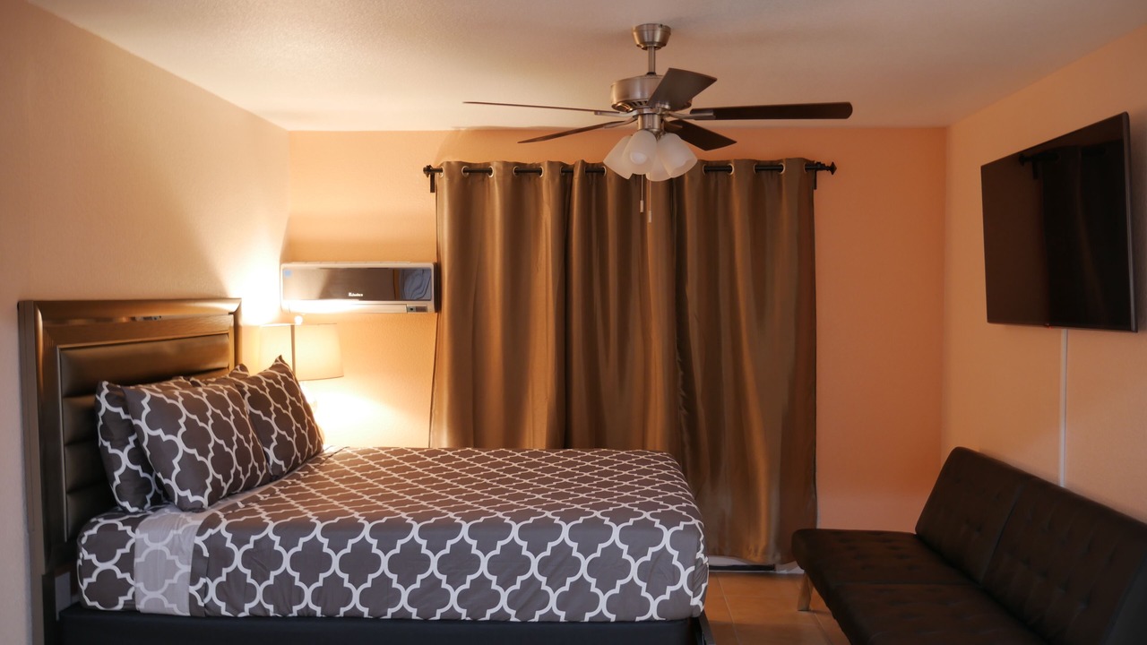 Photo of Bedroom in Spring Valley