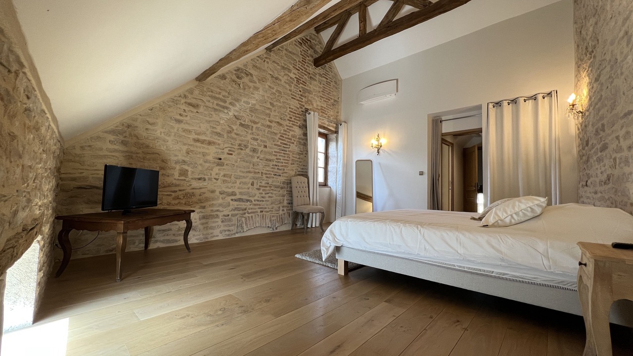 Photo of Bedroom in Chassagne-Montrachet