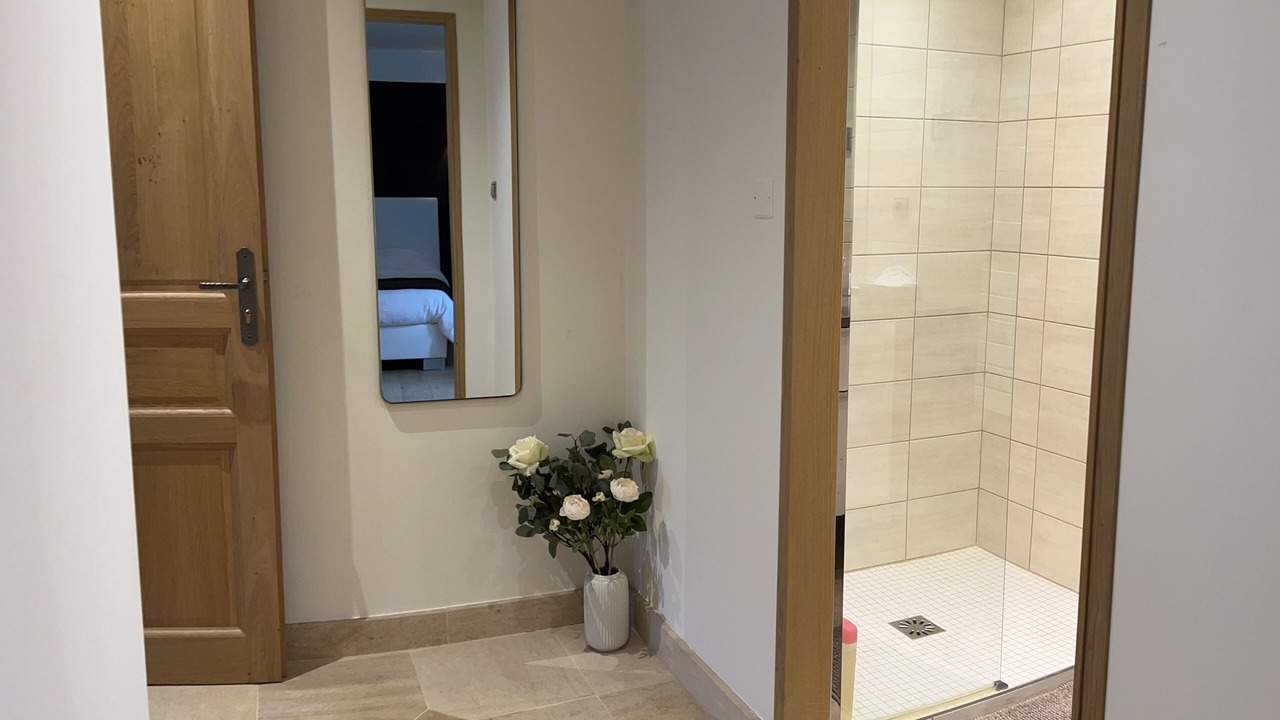 Photo of Bathroom in Chassagne-Montrachet