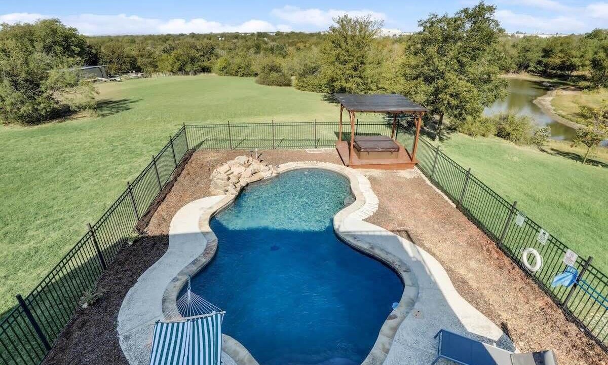 Photo of Outdoor in Denton