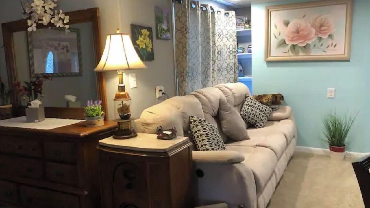 Photo of Livingroom in Gouverneur