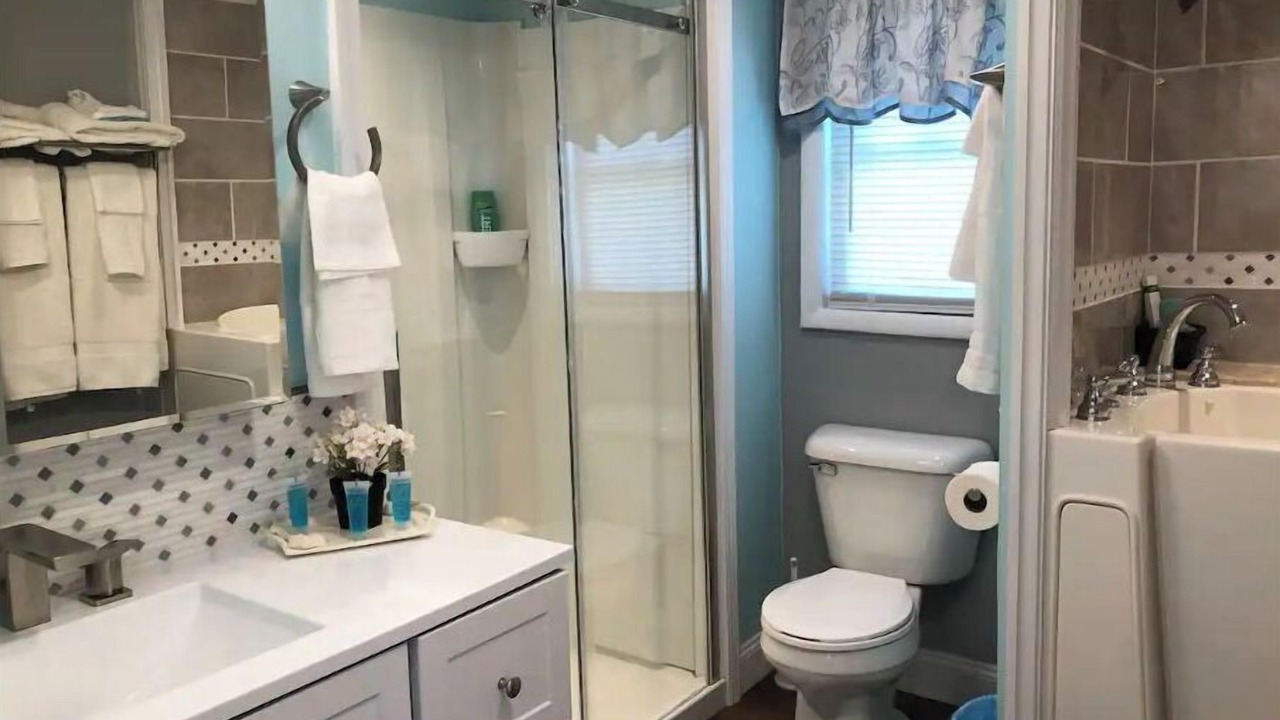 Photo of Bathroom in Gouverneur
