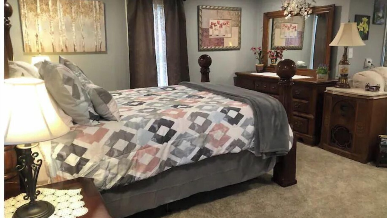 Photo of Bedroom in Gouverneur