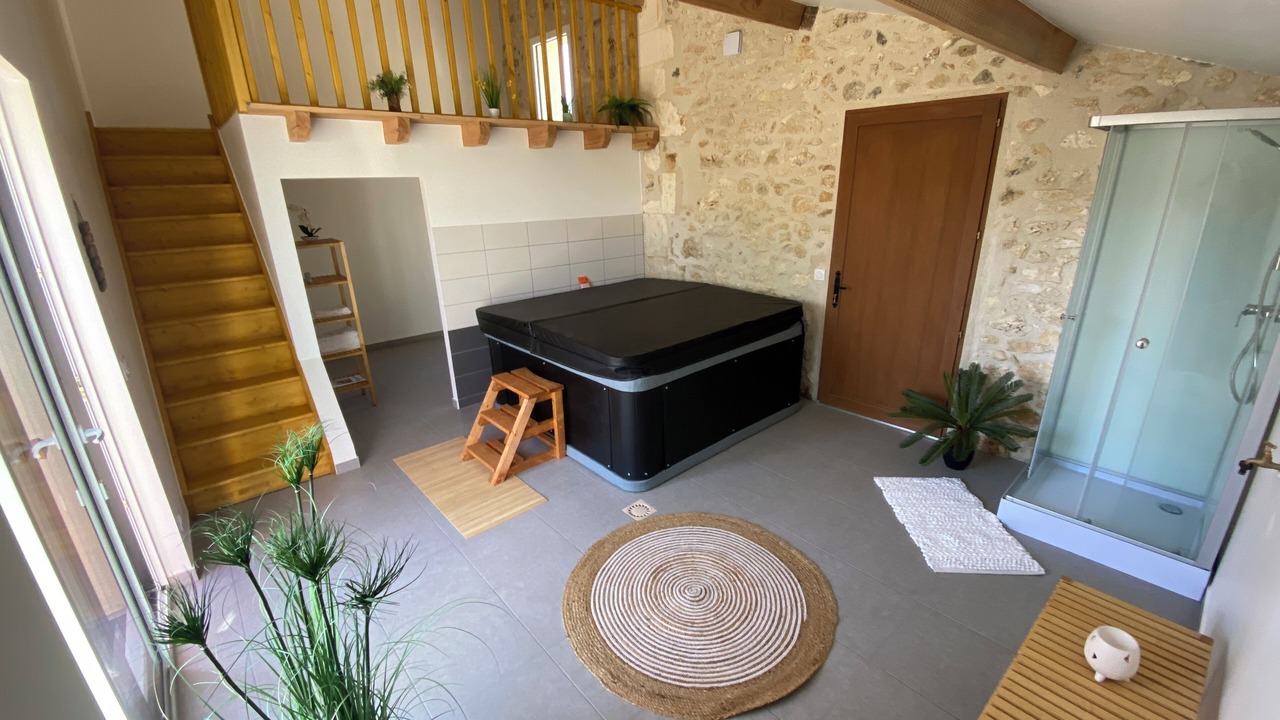 Photo of Others in Saint-Just