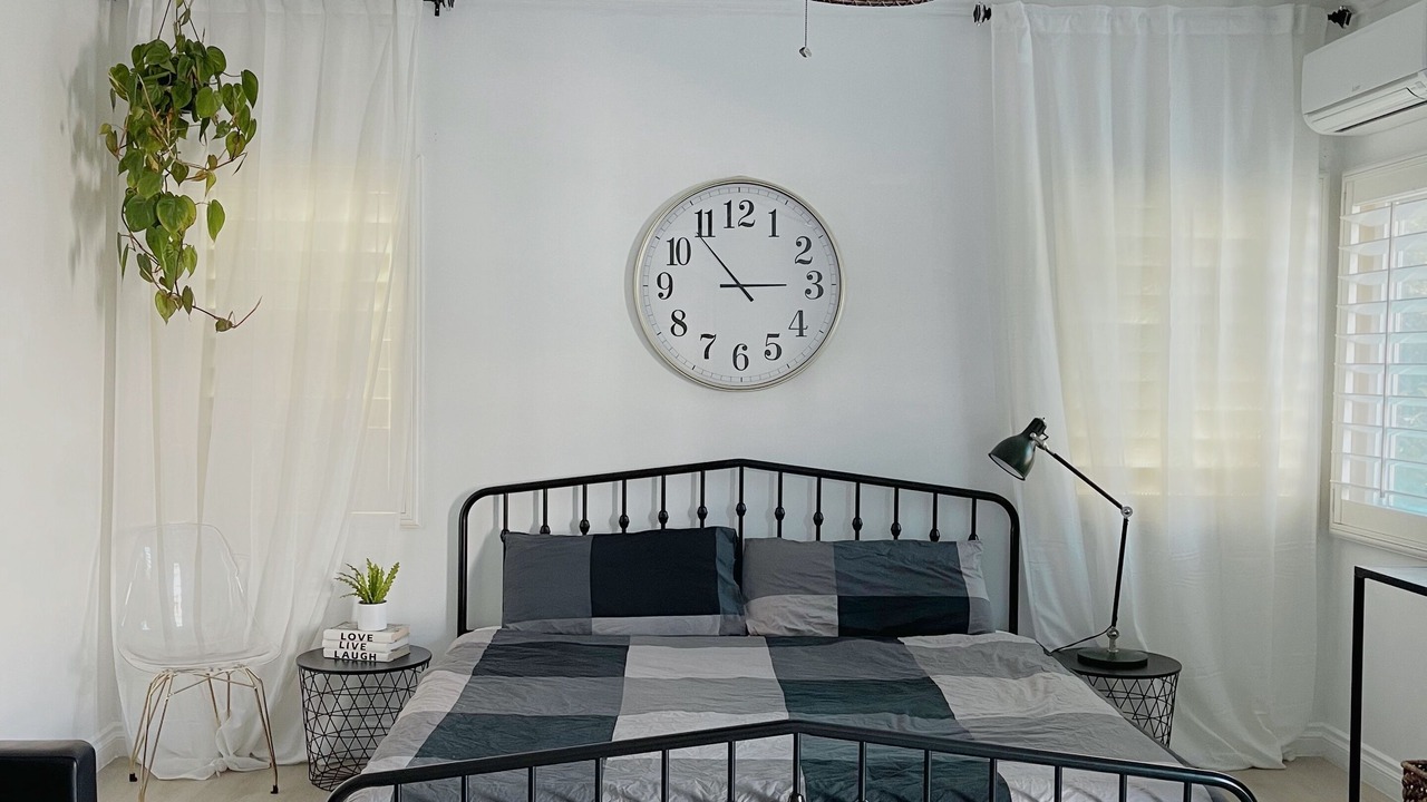 Photo of Bedroom in Midway City