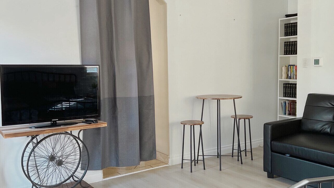 Photo of Bedroom in Midway City